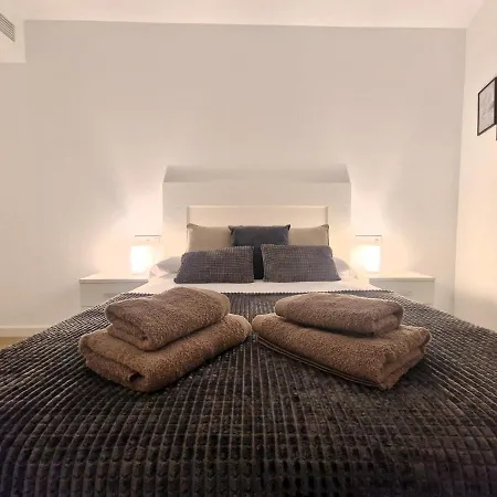 Ds San Cayetano Apartman *
